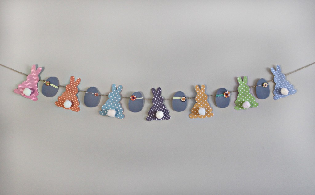 DIY-Easter-egg-and-bunnies-banner
