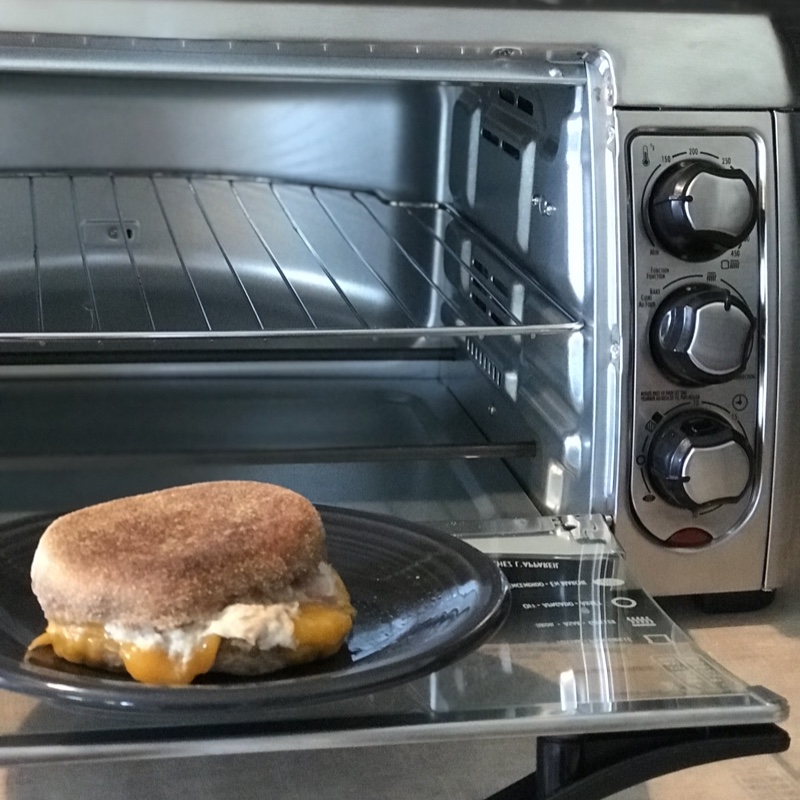 Make Cooking Easy with the Hamilton Beach convection toaster oven