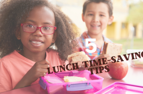 lunch time-saving tips kids eating lunch at school