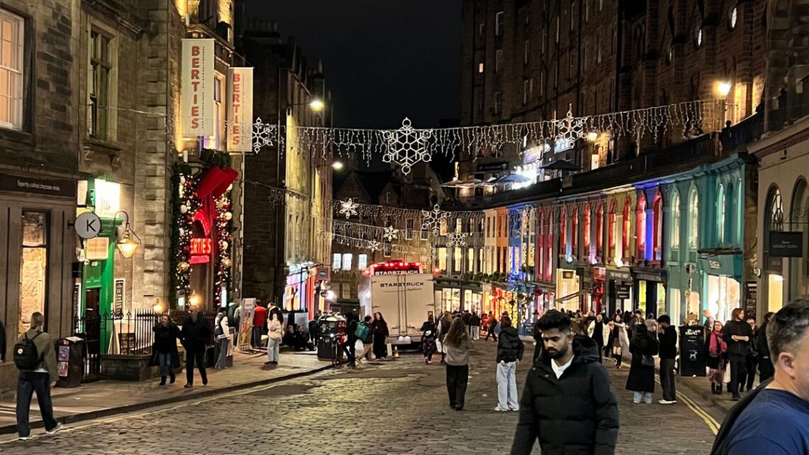 Edinburgh_literary_tour_self_guided_elizabeth_street